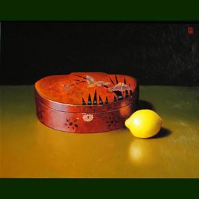 Gammelt kinesisk skrin og en citron